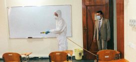 كلية التربية الاساسية وبالتعاون مع المديرية العامة للدفاع المدني شعبة ( CBRN ) تجري حملة تعفير لاروقة الكلية وقاعاتها الدراسية