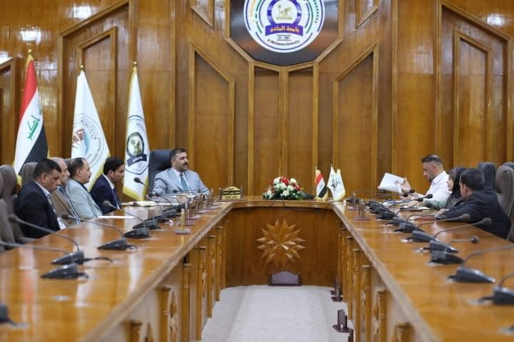 الاستاذ الدكتور( رياض جليل ناهي المحترم ) يحضر الاجتماع الموسع في رئاسة جامعة المثنى لمناقشة آليات معالجة ملف الطلبة المرقنة قيودهم في الدراسات العليا