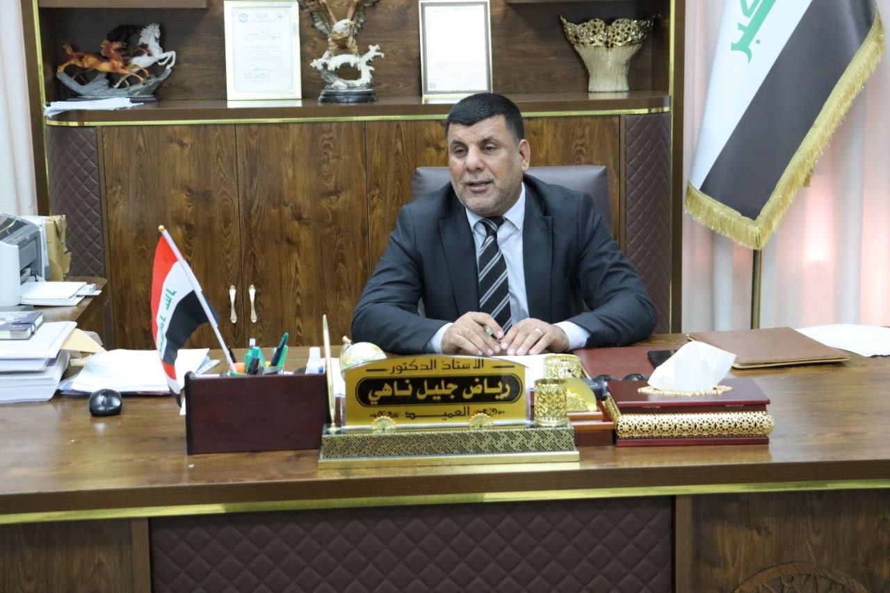 السيد عميد كلية التربية الأساسية يستقبل المهنئين من منتسبي الكلية بمناسبة حلول عيد الاضحى المبارك
